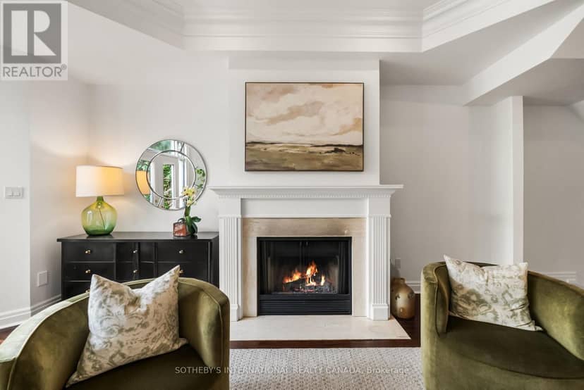 213 Walmer Road — photo 12 of 40