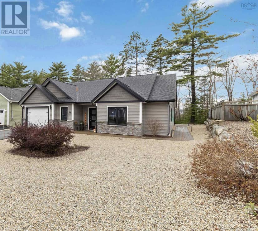 71 Acorn Drive — photo 3 of 40