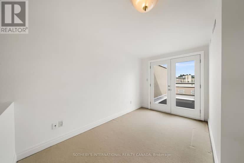 213 Walmer Road — photo 38 of 40