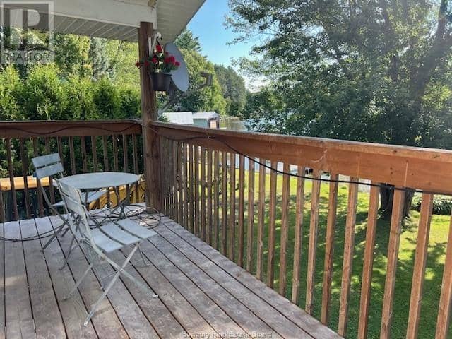 22B Champagne Avenue — photo 17 of 30