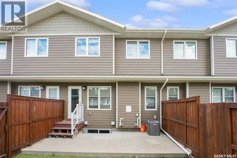 217 4002 Sandhill CRESCENT — photo 32 of 33