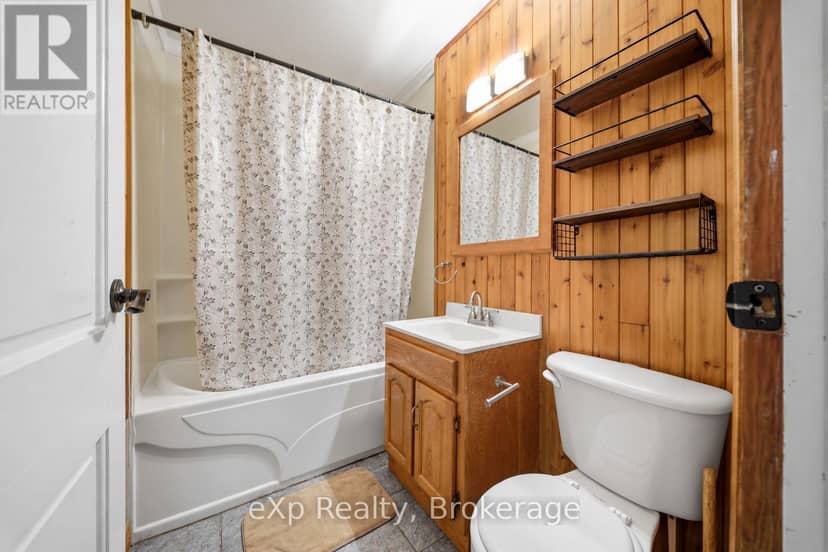 17 Burton Street — photo 16 of 35