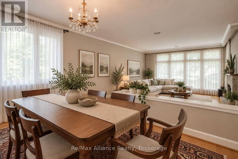 410 The Kingsway — photo 15 of 40