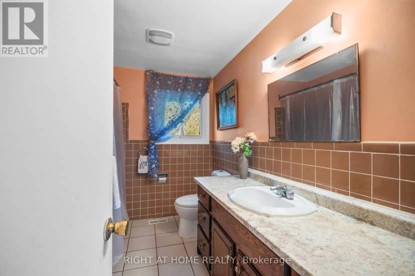 776 Sunninghill Avenue — photo 9 of 15