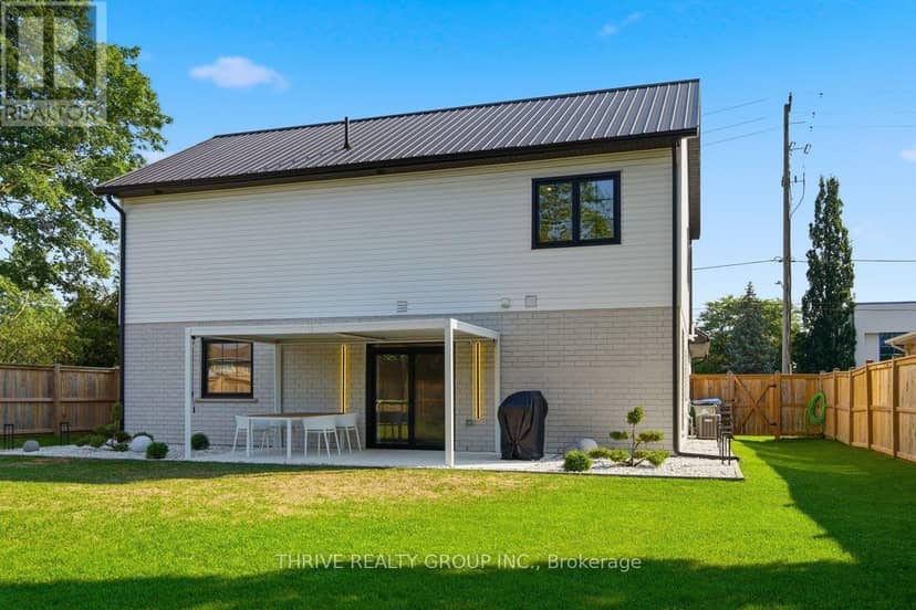 18 McNab Street — photo 36 of 40