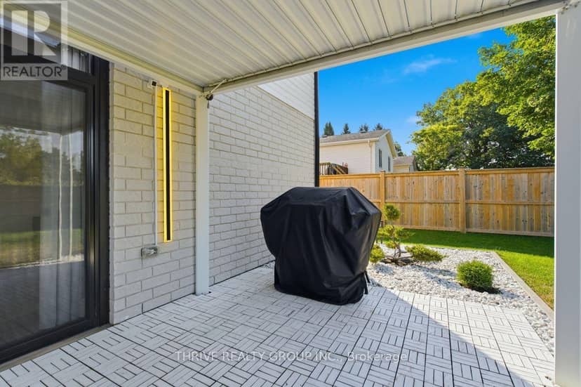 18 McNab Street — photo 39 of 40