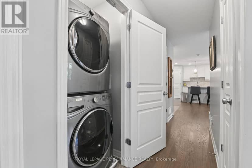 2 - 345 Tribeca Private — photo 20 of 35