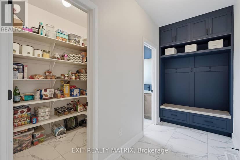 1339 Fribourg Street — photo 16 of 40
