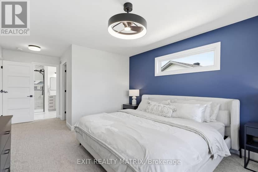 1339 Fribourg Street — photo 20 of 40