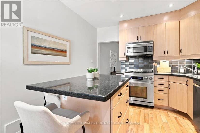 334 Albany Avenue — photo 17 of 36
