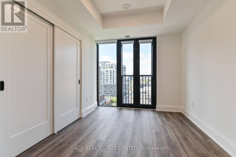 1007 - 123 Portland Street — photo 14 of 21