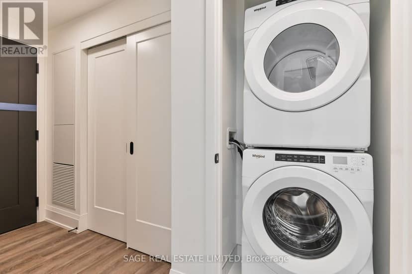 1007 - 123 Portland Street — photo 21 of 21