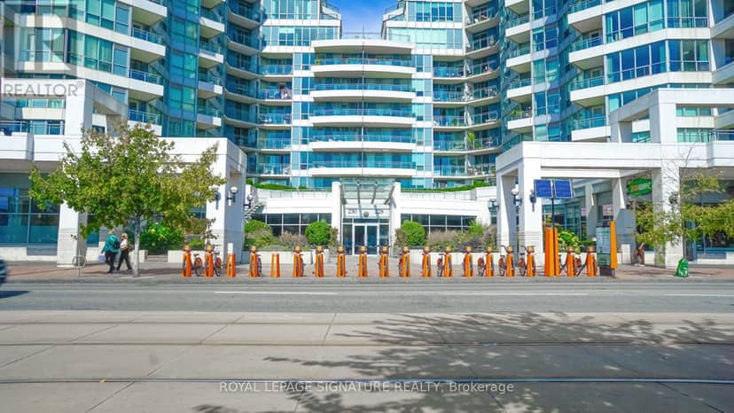 1726 - 230 Queens Quay W — photo 3 of 26