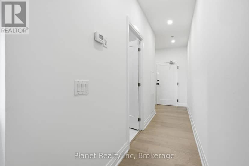 1003 - 71 Wyndham Street S — photo 14 of 34