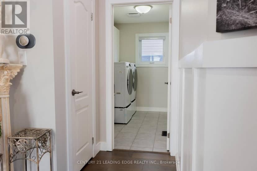 53 Ault Crescent — photo 13 of 40