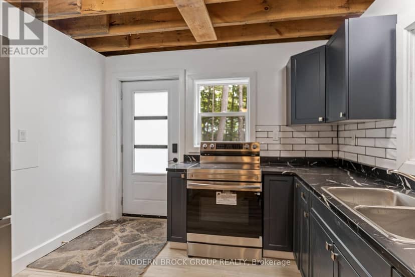 155 Woodvale Road — photo 12 of 40