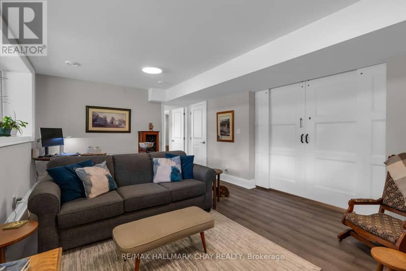 7 Clydesdale Court — photo 27 of 40