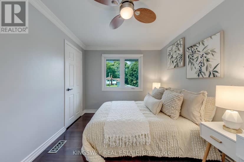 2096 Salvator Boulevard — photo 26 of 40