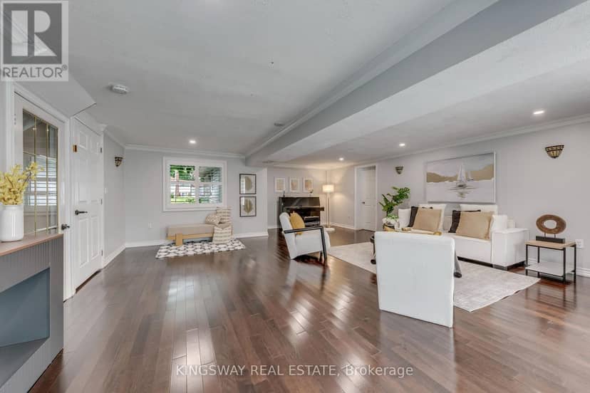 2096 Salvator Boulevard — photo 32 of 40