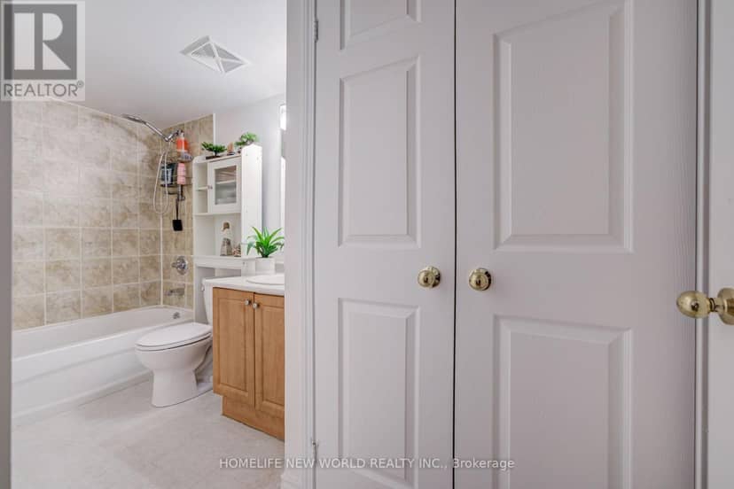 2087 - 3045 Finch Avenue W — photo 11 of 32