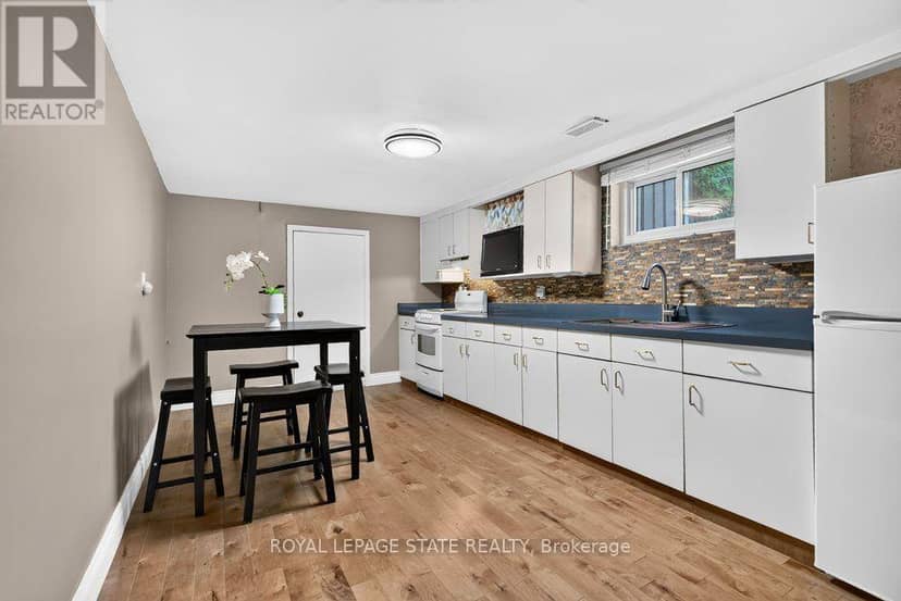 102 Birchlawn Drive — photo 32 of 40