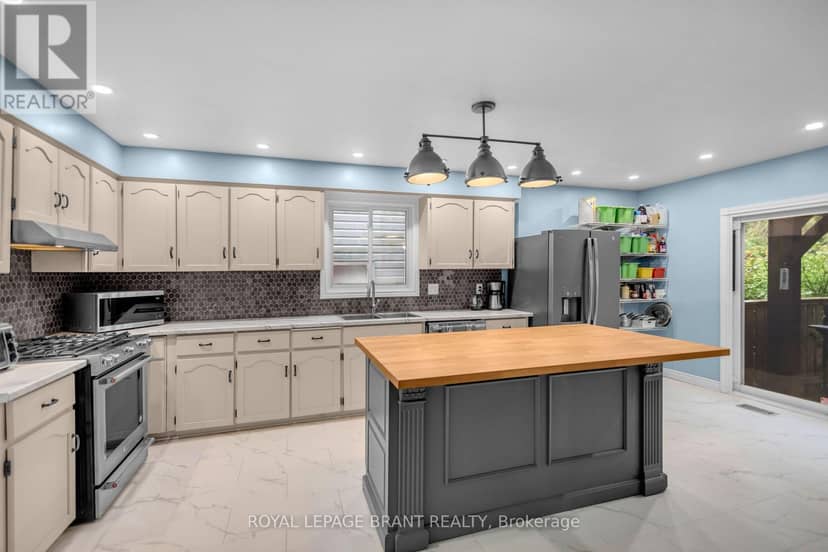 490 Devonshire Avenue — photo 13 of 40