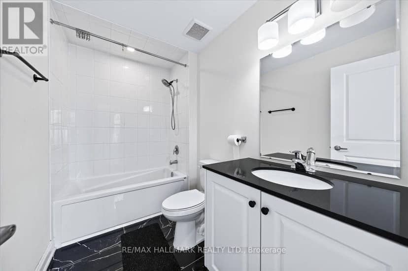 134 - 80 Marsh Avenue — photo 9 of 16