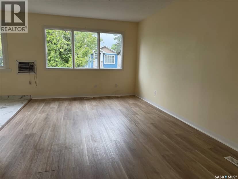 A/B 2123 Reynolds STREET, Regina, photo 3