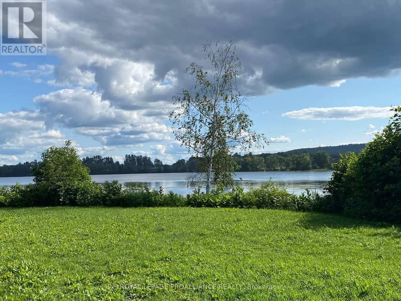 107A Lakeshore Drive, Madawaska Valley, photo 2
