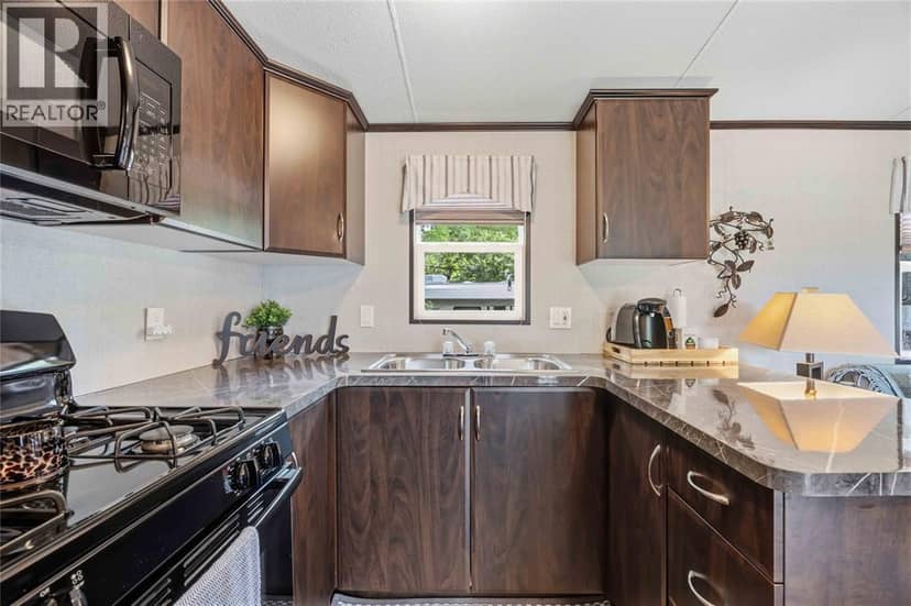 9338 W Ipperwash ROAD Unit# F70 — photo 21 of 34