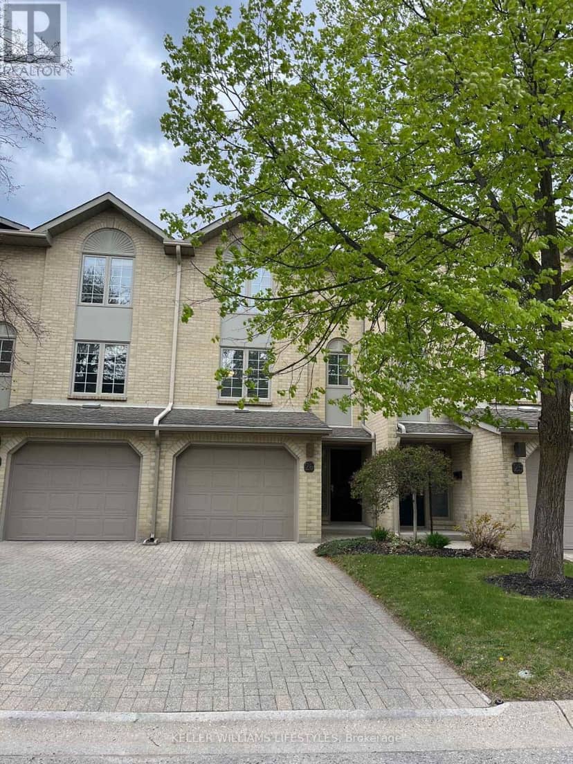26 - 1399 Commissioners Road W, London South