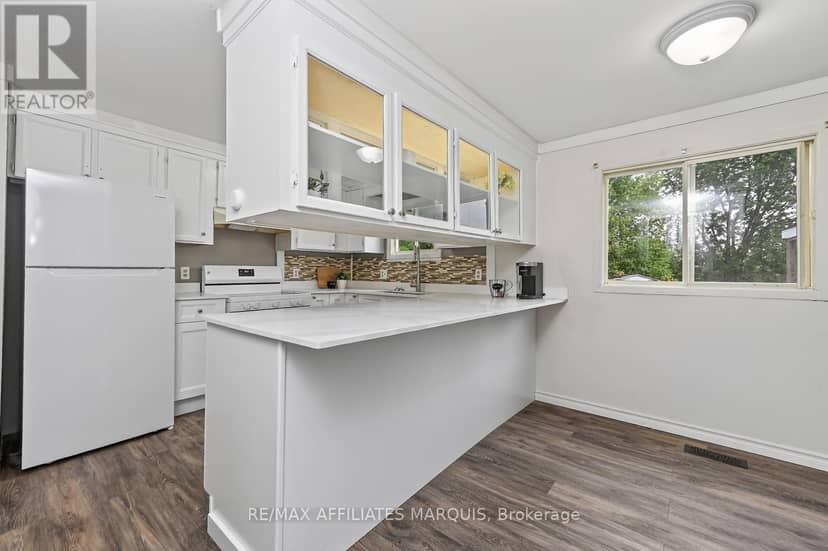 14 Saddle Avenue — photo 14 of 34