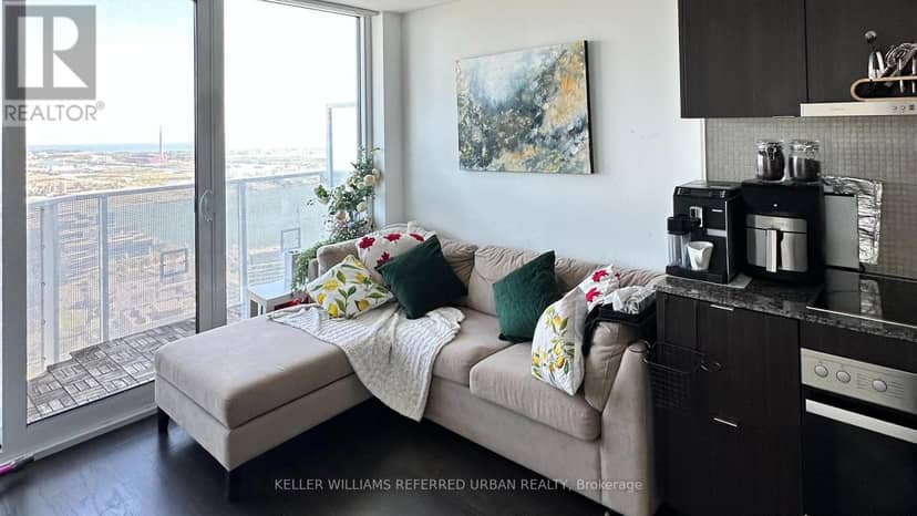 7105 - 88 Harbour Street — photo 5 of 13