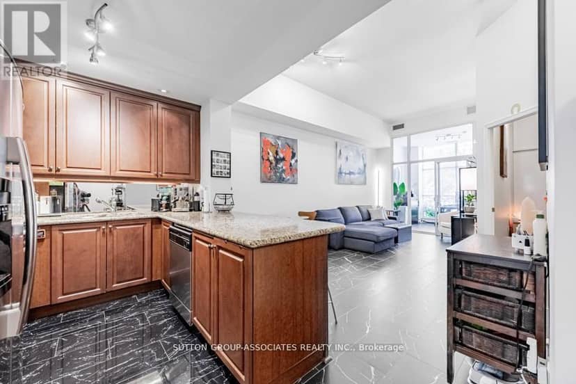 110 - 628 Fleet Street — photo 10 of 19