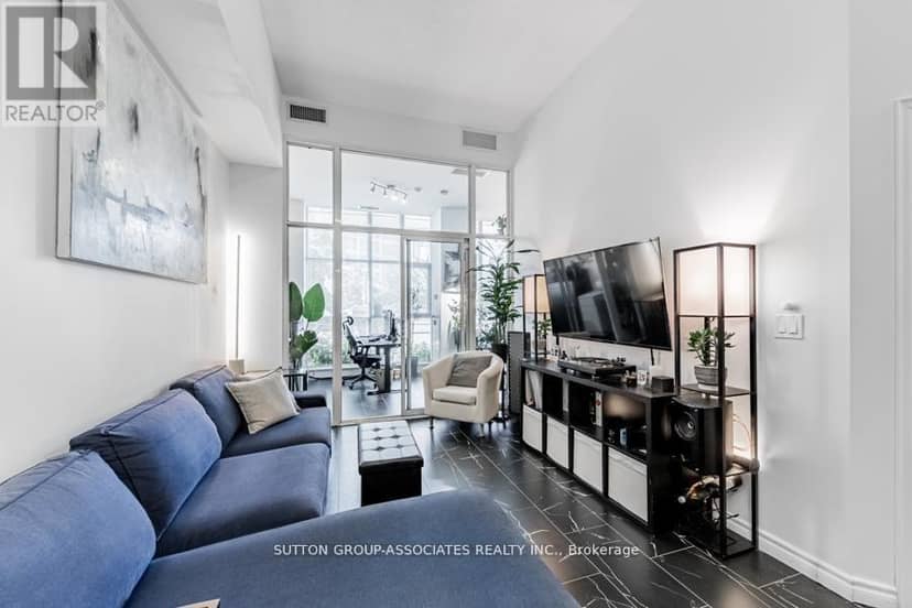 110 - 628 Fleet Street — photo 7 of 19