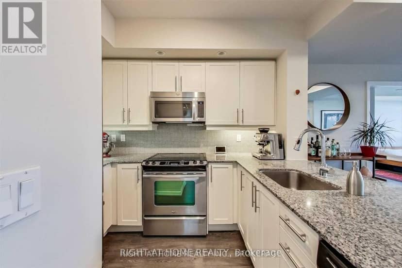 2401 - 75 East Liberty Street — photo 10 of 27