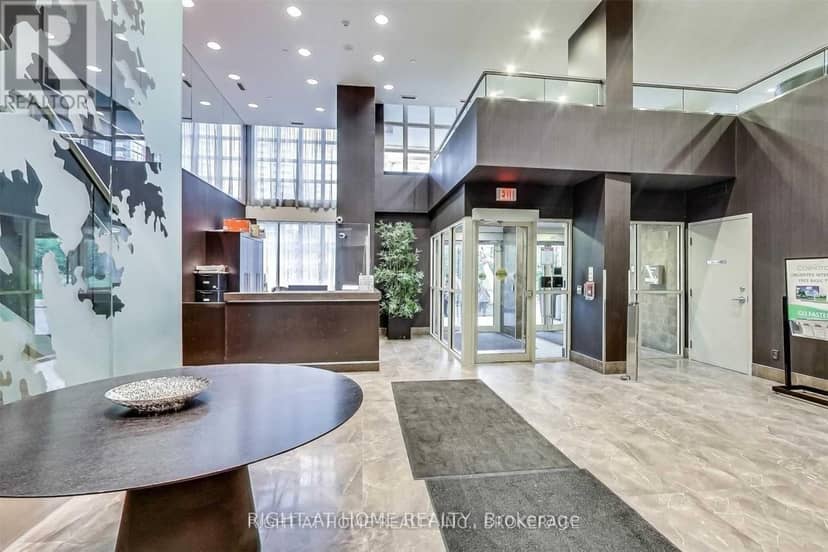2401 - 75 East Liberty Street — photo 26 of 27