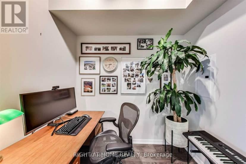 2401 - 75 East Liberty Street — photo 8 of 27
