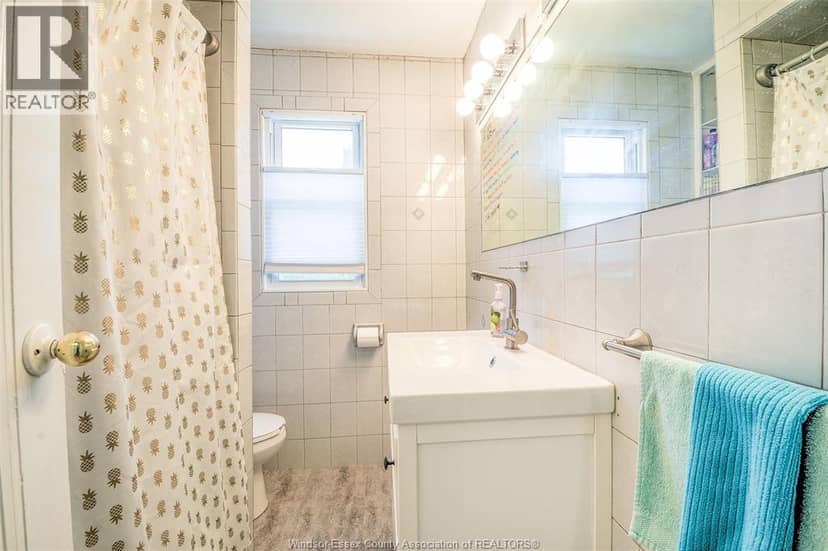 161 SHEPHERD STREET East — photo 22 of 32