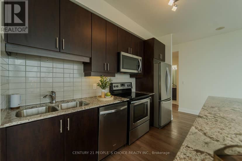 2803 - 2900 Highway 7 Road — photo 12 of 40