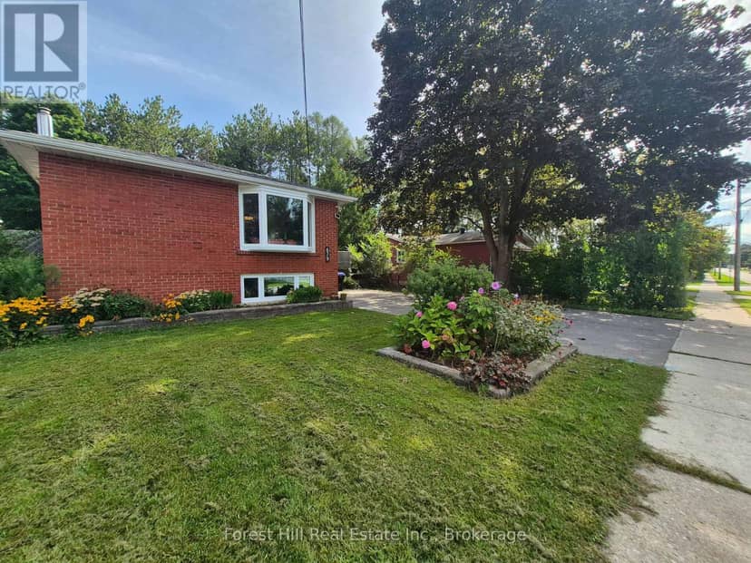 679 Simcoe Avenue W — photo 3 of 33