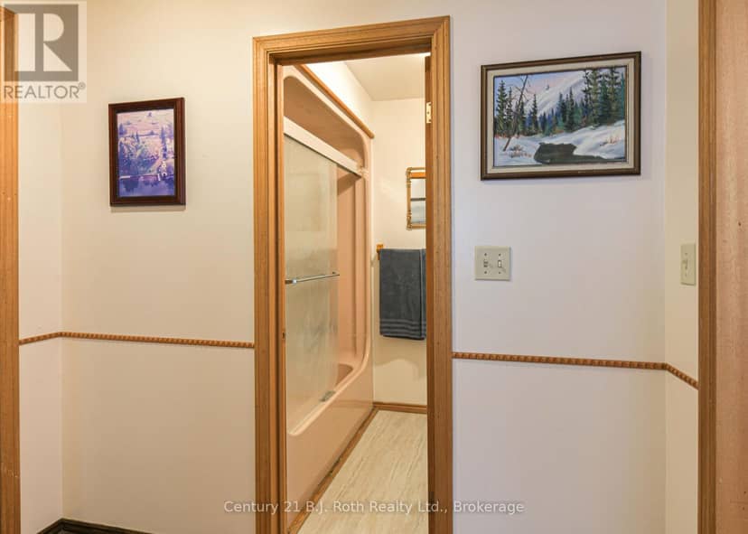 4202 Canal Road — photo 13 of 30