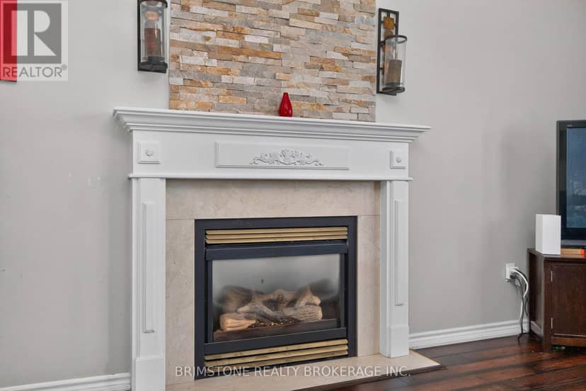 24 Stoneybrook Crescent — photo 20 of 40