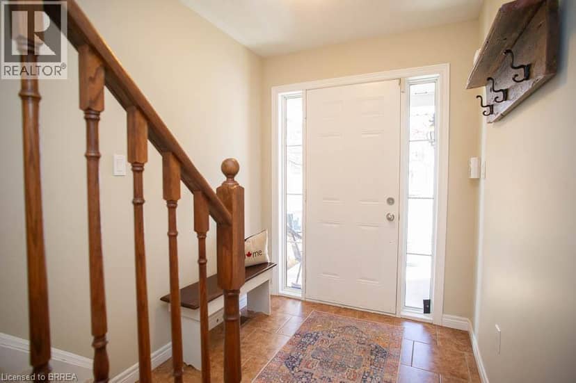 20 MCCONKEY Crescent Unit# 67 — photo 5 of 31