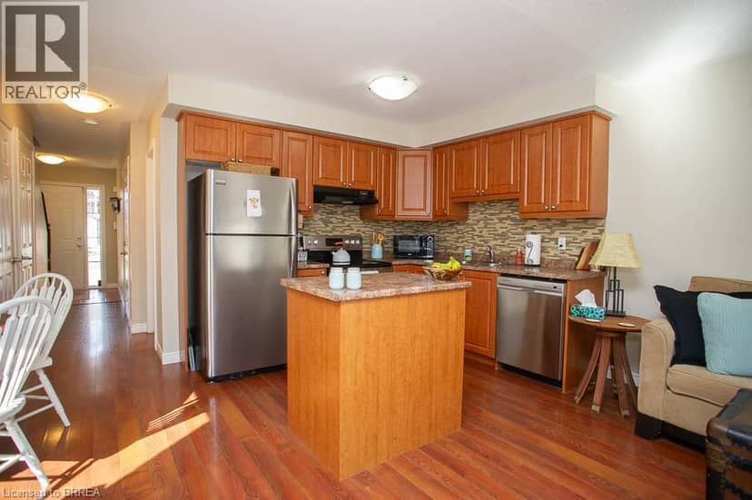20 MCCONKEY Crescent Unit# 67 — photo 10 of 31