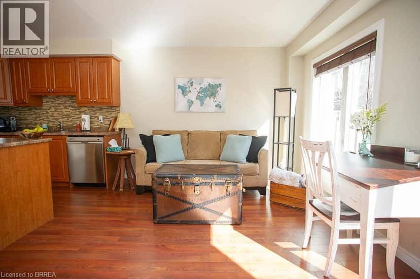 20 MCCONKEY Crescent Unit# 67 — photo 8 of 31
