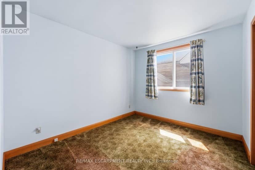 522 Enfield Road — photo 16 of 27