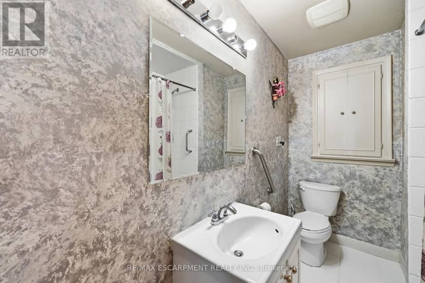 522 Enfield Road — photo 19 of 27