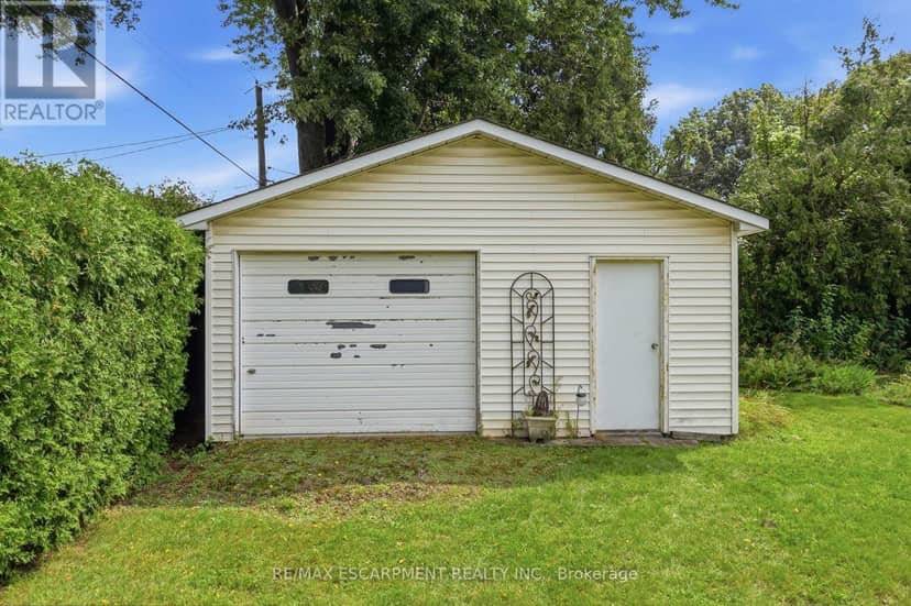 522 Enfield Road — photo 25 of 27
