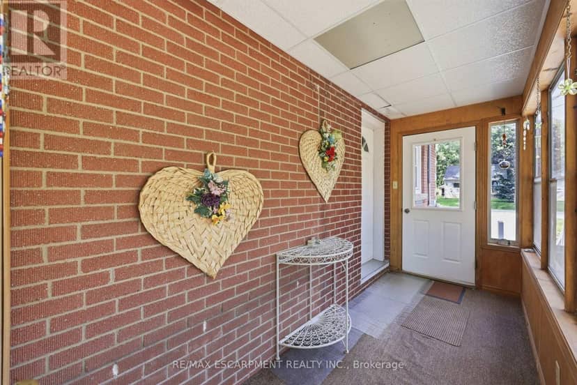 522 Enfield Road — photo 6 of 27